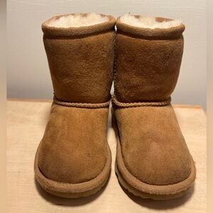 Toddler classic Ugg boot